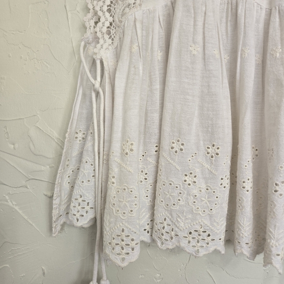 Free People Eyelet Lace White Tied Side Top - Picture 3 of 8